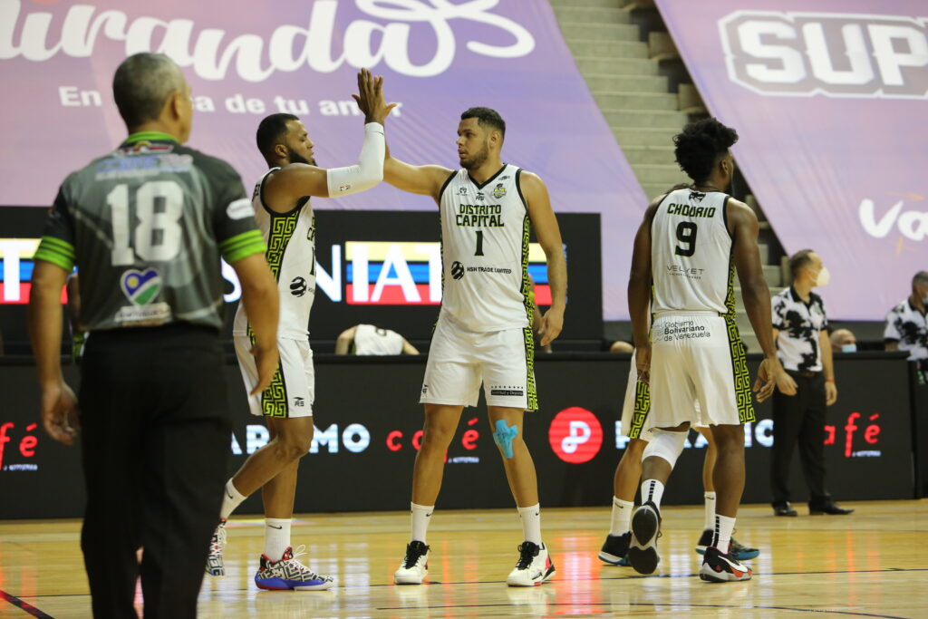 Spartans Ganó Épico Duelo