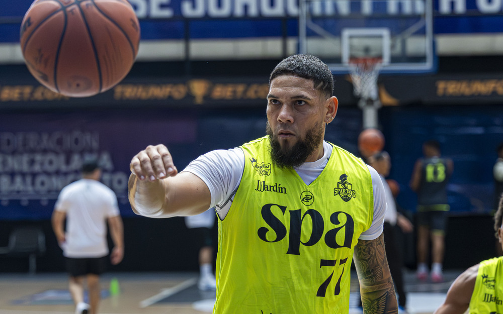 Nelson Palacios, pretemporada de Spartans para la LSB 2026