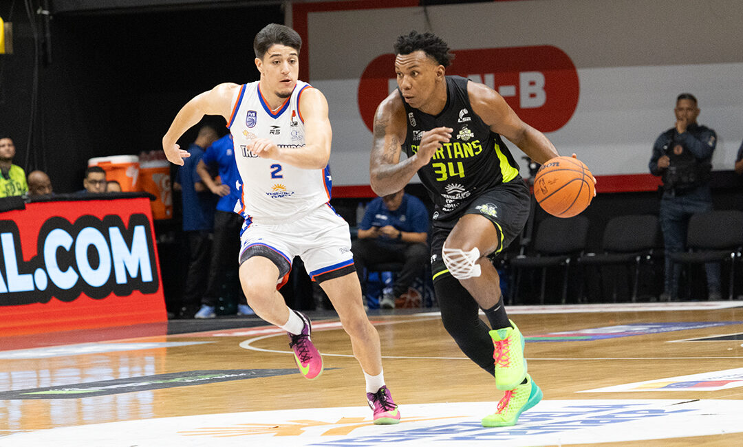 Edgar Martínez anotó 29 puntos